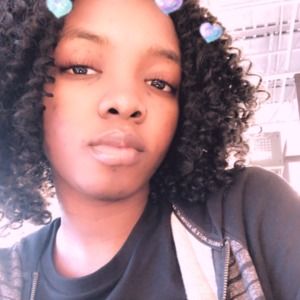 Meet your Posher, Ernisha